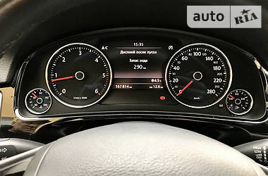 Позашляховик / Кросовер Volkswagen Touareg 2011 в 