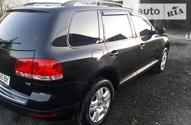Позашляховик / Кросовер Volkswagen Touareg 2003 в 