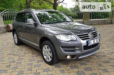 Позашляховик / Кросовер Volkswagen Touareg 2009 в 