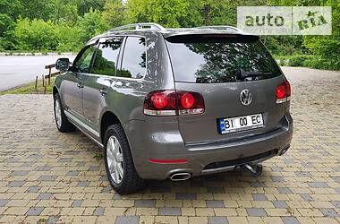 Позашляховик / Кросовер Volkswagen Touareg 2009 в 