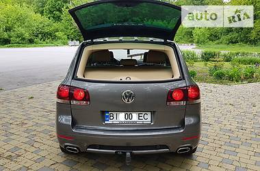 Позашляховик / Кросовер Volkswagen Touareg 2009 в 