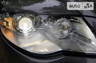 Позашляховик / Кросовер Volkswagen Touareg 2009 в 