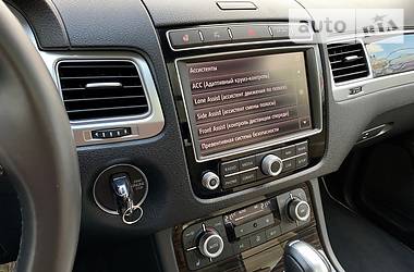 Позашляховик / Кросовер Volkswagen Touareg 2016 в 