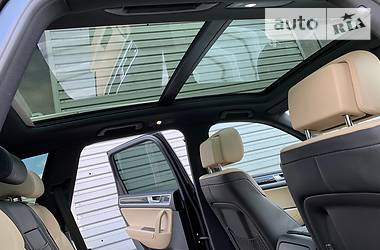 Позашляховик / Кросовер Volkswagen Touareg 2016 в 
