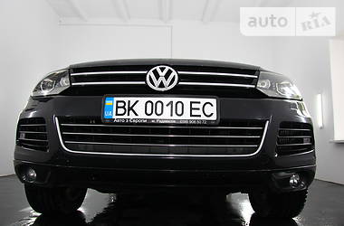Позашляховик / Кросовер Volkswagen Touareg 2010 в 