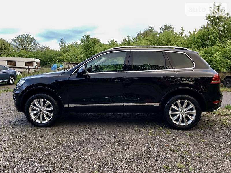 Позашляховик / Кросовер Volkswagen Touareg 2013 в Вінниці