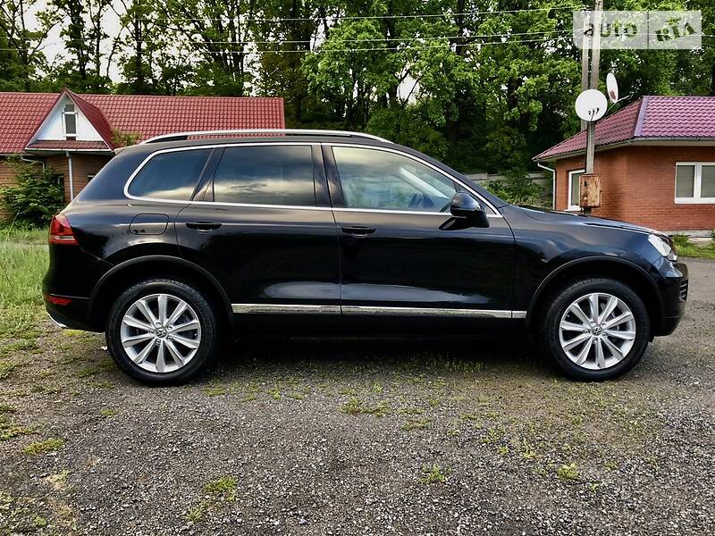 Позашляховик / Кросовер Volkswagen Touareg 2013 в Вінниці