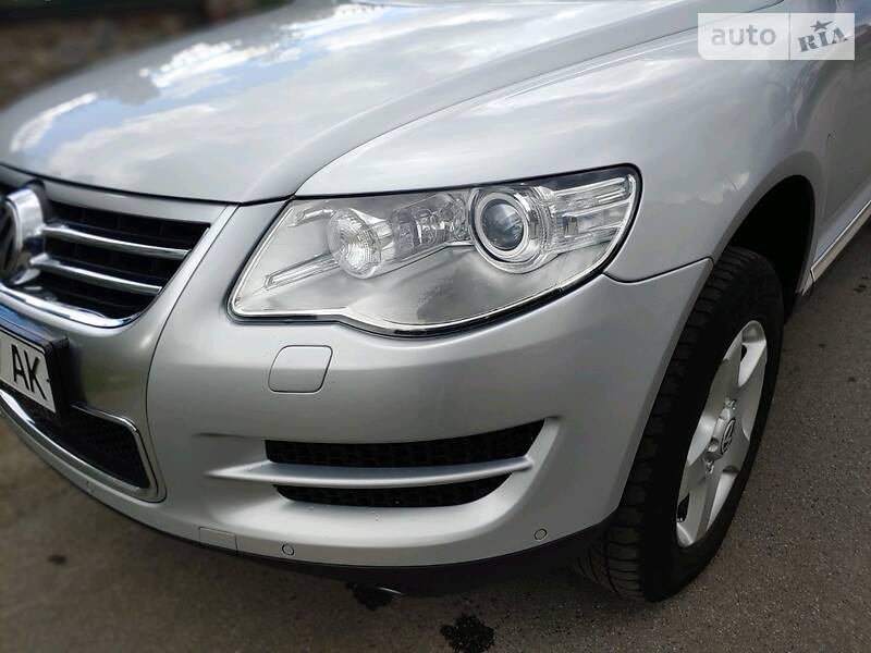 Позашляховик / Кросовер Volkswagen Touareg 2007 в Києві
