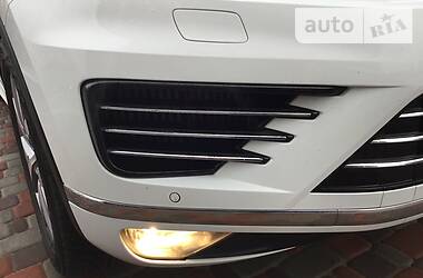Внедорожник / Кроссовер Volkswagen Touareg 2015 в 