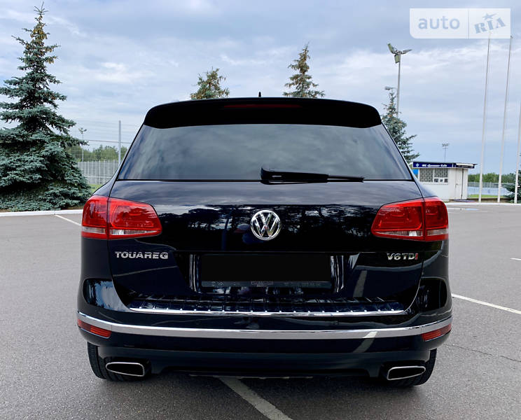 Позашляховик / Кросовер Volkswagen Touareg 2014 в Києві