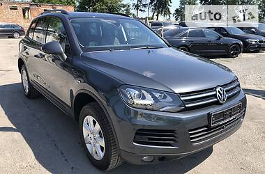 Внедорожник / Кроссовер Volkswagen Touareg 2013 в Тернополе