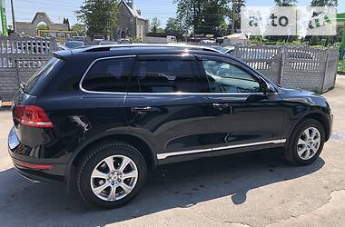 Внедорожник / Кроссовер Volkswagen Touareg 2012 в Тернополе