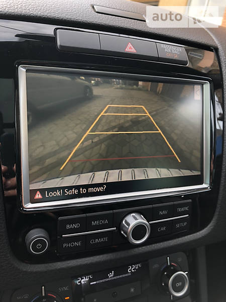 Позашляховик / Кросовер Volkswagen Touareg 2014 в Києві