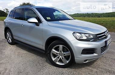Позашляховик / Кросовер Volkswagen Touareg 2012 в 