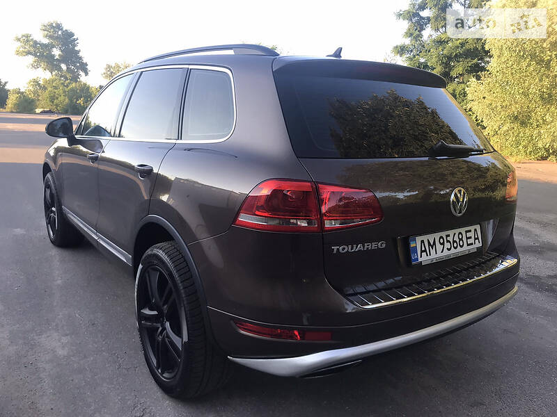 Позашляховик / Кросовер Volkswagen Touareg 2014 в Бердичеві