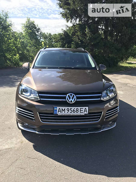 Позашляховик / Кросовер Volkswagen Touareg 2014 в Бердичеві