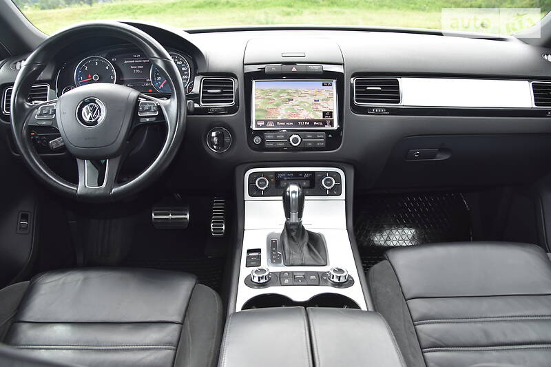 Позашляховик / Кросовер Volkswagen Touareg 2012 в Дрогобичі