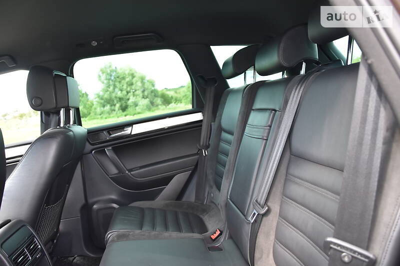 Позашляховик / Кросовер Volkswagen Touareg 2012 в Дрогобичі