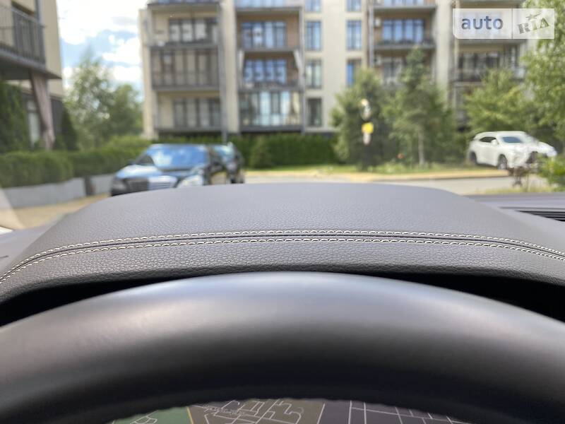 Позашляховик / Кросовер Volkswagen Touareg 2018 в Києві