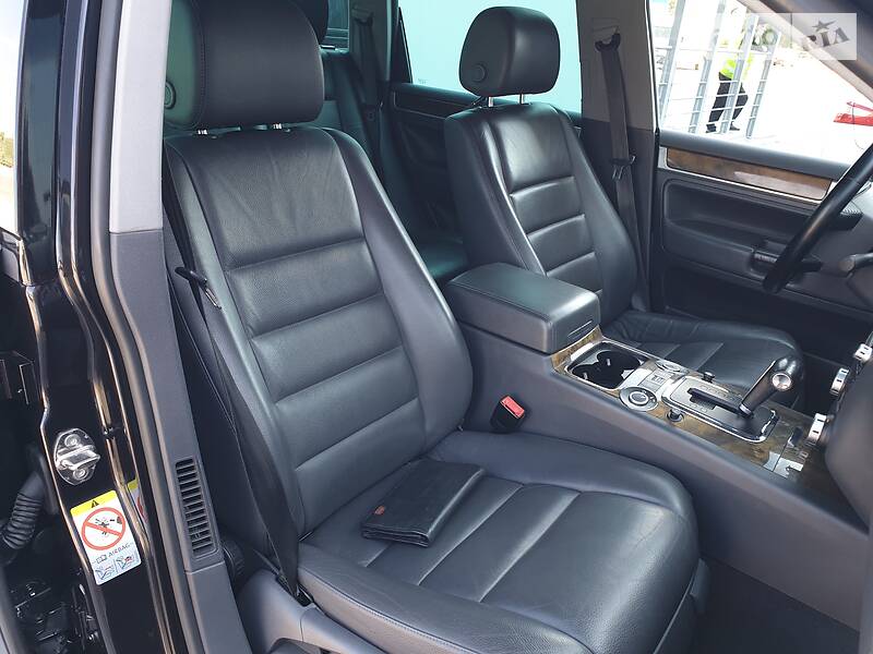 Позашляховик / Кросовер Volkswagen Touareg 2007 в Києві