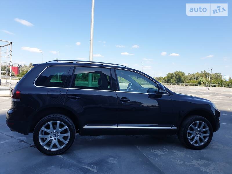 Позашляховик / Кросовер Volkswagen Touareg 2007 в Києві