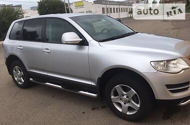 Позашляховик / Кросовер Volkswagen Touareg 2008 в Києві