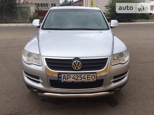 Позашляховик / Кросовер Volkswagen Touareg 2008 в Києві