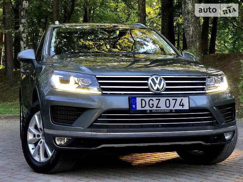 Позашляховик / Кросовер Volkswagen Touareg 2015 в Дрогобичі