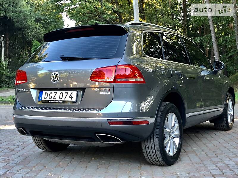 Позашляховик / Кросовер Volkswagen Touareg 2015 в Дрогобичі