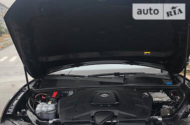 Внедорожник / Кроссовер Volkswagen Touareg 2019 в 