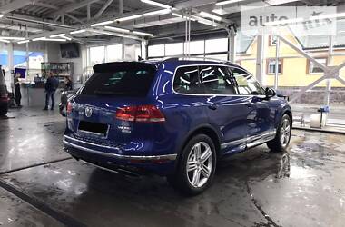 Позашляховик / Кросовер Volkswagen Touareg 2016 в Луцьку