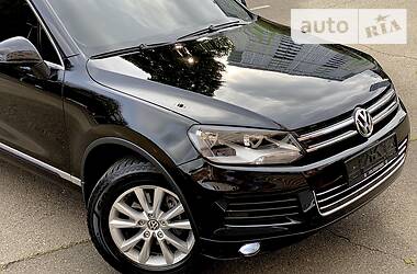 Внедорожник / Кроссовер Volkswagen Touareg 2013 в Одессе