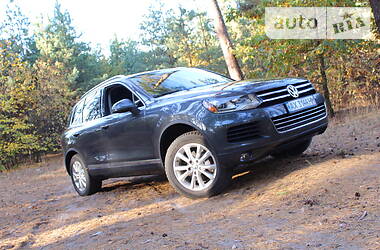 Внедорожник / Кроссовер Volkswagen Touareg 2014 в Харькове