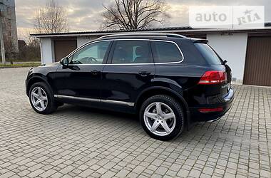 Позашляховик / Кросовер Volkswagen Touareg 2010 в Малині