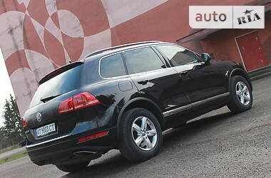 Позашляховик / Кросовер Volkswagen Touareg 2013 в Івано-Франківську