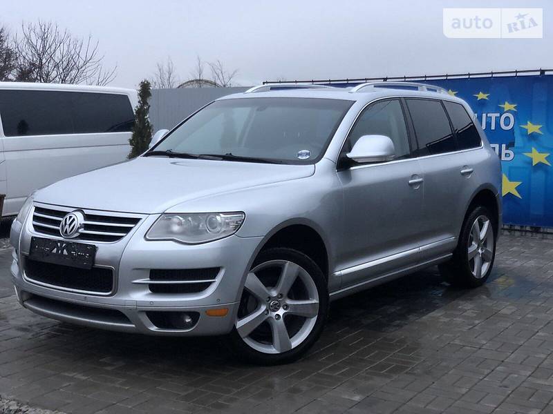 Позашляховик / Кросовер Volkswagen Touareg 2010 в Тернополі