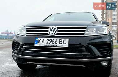 Внедорожник / Кроссовер Volkswagen Touareg 2016 в Черкассах