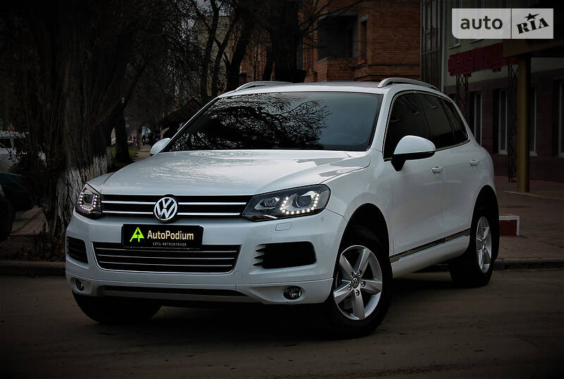 Внедорожник / Кроссовер Volkswagen Touareg 2013 в Николаеве