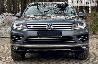 Внедорожник / Кроссовер Volkswagen Touareg 2017 в Дрогобыче