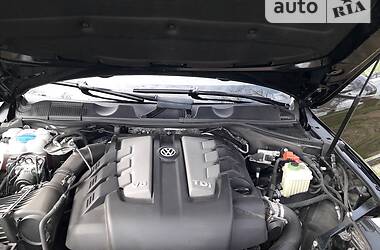 Позашляховик / Кросовер Volkswagen Touareg 2015 в Маріуполі