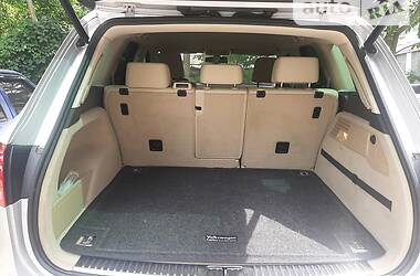 Внедорожник / Кроссовер Volkswagen Touareg 2012 в Запорожье