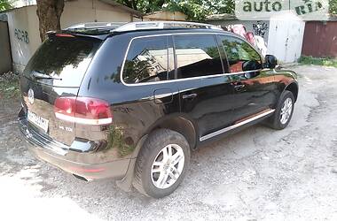 Позашляховик / Кросовер Volkswagen Touareg 2008 в Запоріжжі