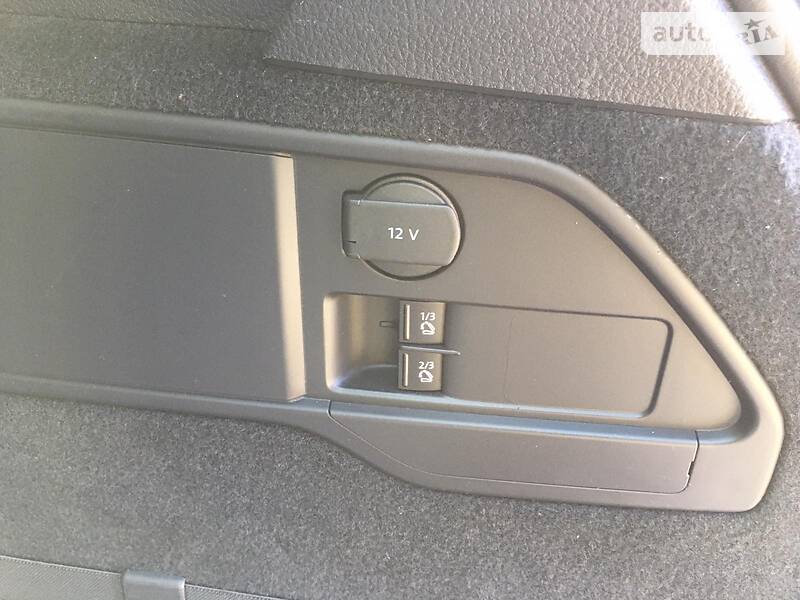 Позашляховик / Кросовер Volkswagen Touareg 2015 в Чернігові фото 12 Позашляховик / Кросовер Volkswagen Touareg 2015 в Чернігові