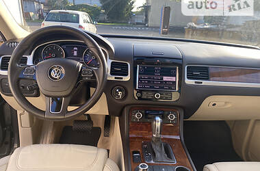 Позашляховик / Кросовер Volkswagen Touareg 2012 в Луцьку