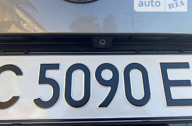 Позашляховик / Кросовер Volkswagen Touareg 2012 в Луцьку