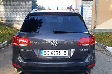 Позашляховик / Кросовер Volkswagen Touareg 2011 в Львові