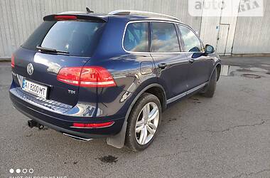 Внедорожник / Кроссовер Volkswagen Touareg 2012 в Киеве