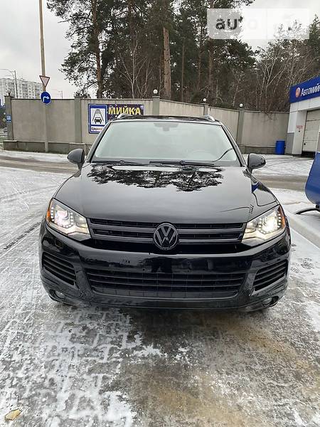 Внедорожник / Кроссовер Volkswagen Touareg 2010 в Пирятине