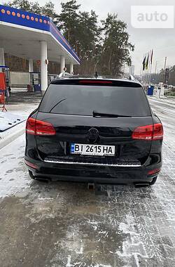 Внедорожник / Кроссовер Volkswagen Touareg 2010 в Пирятине