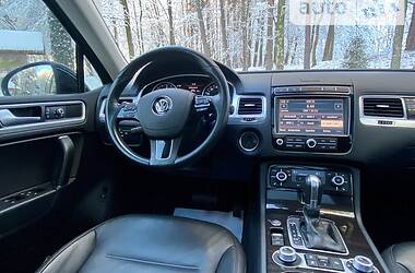 Внедорожник / Кроссовер Volkswagen Touareg 2015 в Дрогобыче